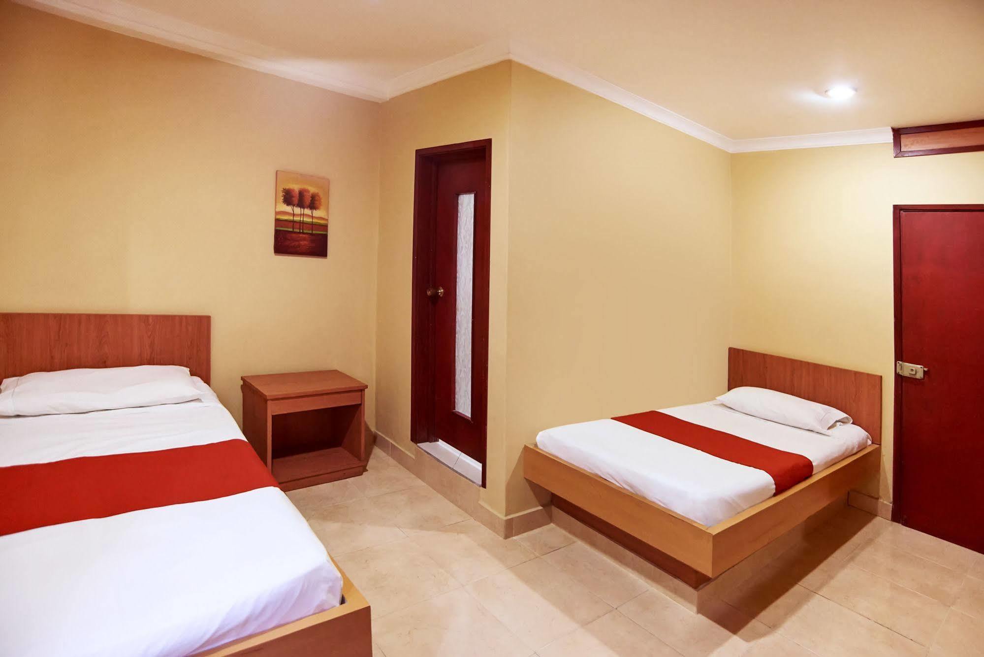 Mar Hotel Кукута Экстерьер фото