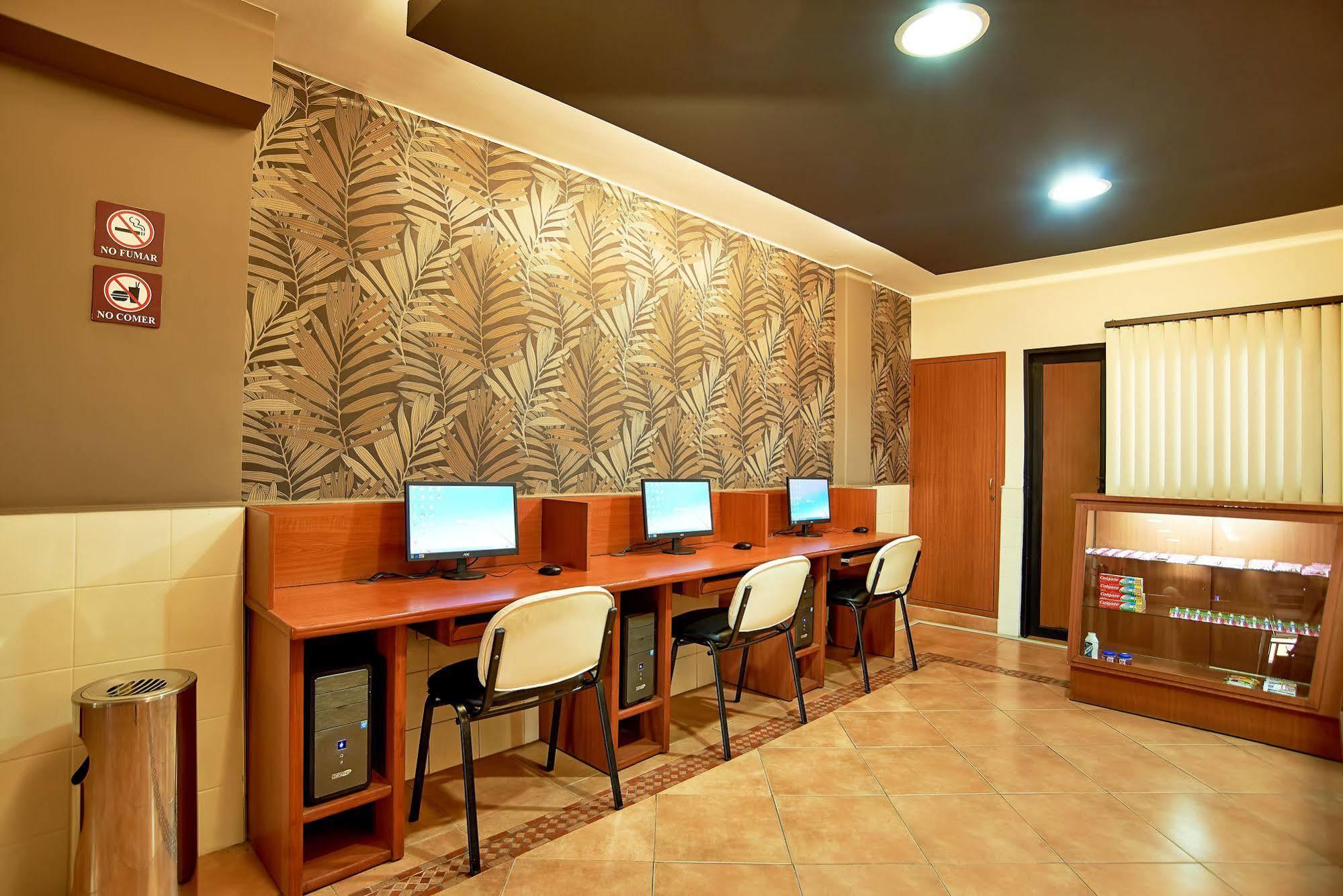 Mar Hotel Кукута Экстерьер фото